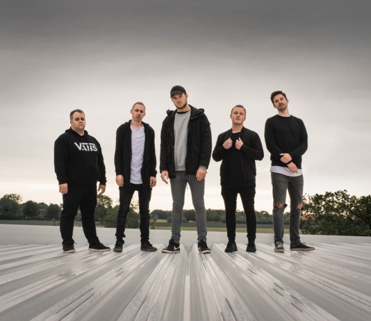 Behind The Lyrics: Rising Insane über den Song „Meant To Live“ Rising Insane News