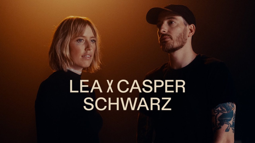 Lea x Casper Schwarz News