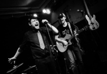 Gewinnt 2×2 Tickets für die Show von Schreng Schreng & La La und Modell Bianka Schreng Schreng und La La Gewinnspiel