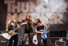 Thundermother und VKgoeswild live in Hannover thundermother_2021_hannover_ricklinger_bad-0W3A1698-KB