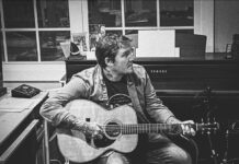 Brian Fallon kündigt Album mit traditionellen Kirchenliedern an Brian Fallon 2021