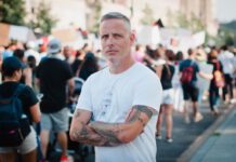 Nathan Gray verschiebt Veröffentlichung seines neuen Albums „Rebel Songs“ Nathan Gray 2021