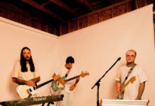 Hundredth sitzen wieder im Studio