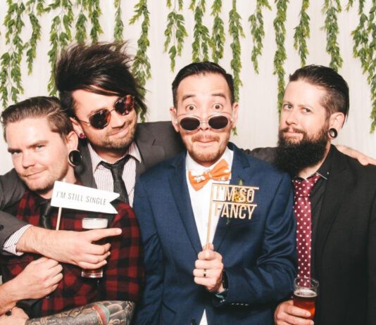 Heute live in Hannover: The Decline & True Believer in der Nordstadtbraut The Decline