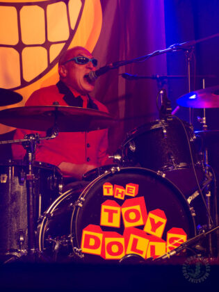 Toy Dolls und So What live im Kulturznetrum Faust in Hannover