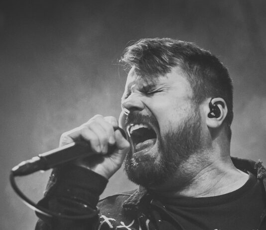 Emo Night am Sonntagabend: Silverstein, Comeback Kid, Senses Fail und Koyo in der Fabrik in Hamburg