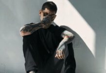 Neuer nothing,nowhere. Song feat. Pete Wentz (Fall Out Boy)