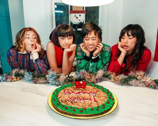 The Linda Lindas veröffentlichen Weihnachtssong