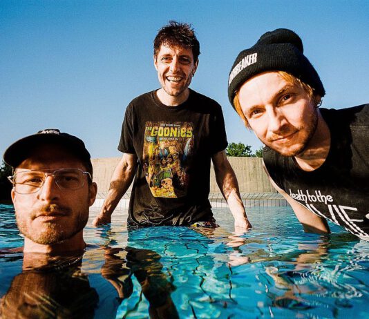 Mit Haltung und Humor: ITCHY im Interview zum Fährmannsfest Itchy