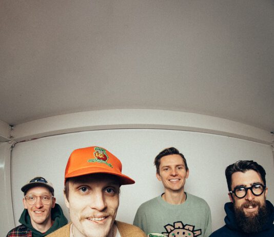 Neck Deep stellen neue Single „Take Me With You“ vor Neck Deep