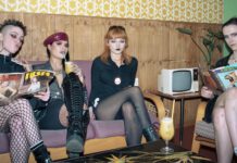 The Red Stains präsentieren Video zu „Fluid“ The Red Stains