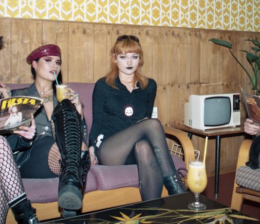 The Red Stains präsentieren Video zu „Fluid“ The Red Stains