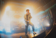 Holding Absence, Thornhill und Floya live in Hamburg Holding Absence am 05.11.23 live in Hamburg