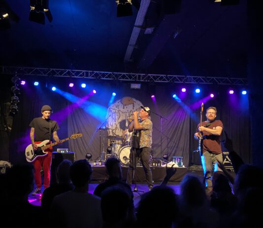 Love A und Get Jealous live in Hannover Love A