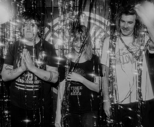 Bikini Beach veröffentlichen Tourdaten Bikini Beach