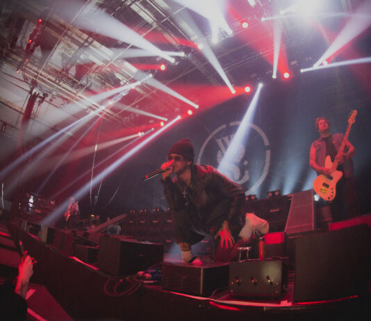 Impericon Festival in Hamburg While She Sleeps live auf dem Impericon Festival 2024 in Hamburg