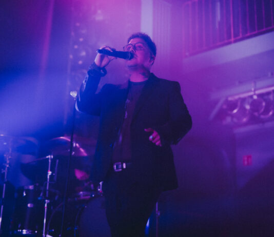Dayseeker kündigen Deluxe-Album „Creature In the Black Night Redux“ an