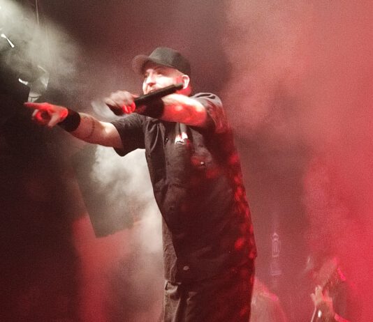 Hatebreed und Untold Fury live in Hannover, Faust 60er-Jahre-Halle