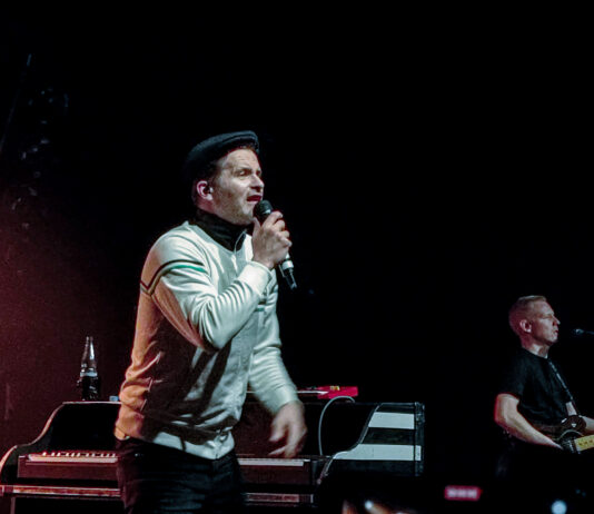 Buster Shuffle und The Drowns live im Kulturzentrum Faust in Hannover