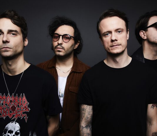 RITUAL erweitern ihr audiovisuelles Gesamtkunstwerk mit Viedo zu „Into the Light“