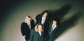 Grandmas House zünden „DOG“ – UK-Post-Punk-Sensation startet Deutschlandtour