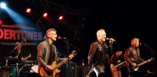 The Undertones und No Berlin in Hannover, Faust