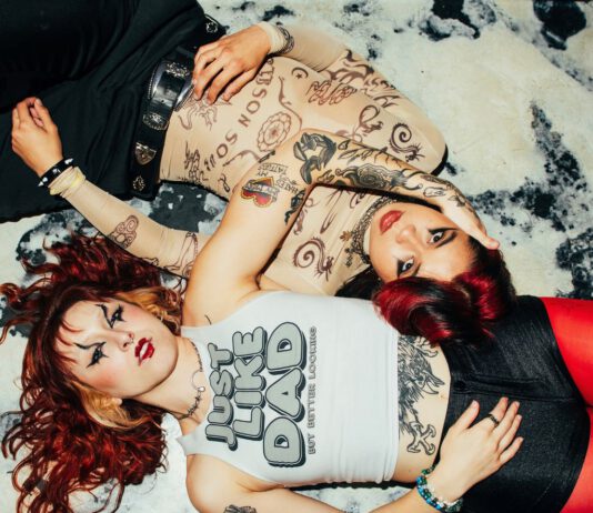 Genre-Mix aus Punk, Thrash und Nu-Metal: Babe Haven bringen „Nuisance“ heraus und touren durch Deutschland Babe Haven veröffentlichen neues Album „Nuisance“ und starten Europa-Tour